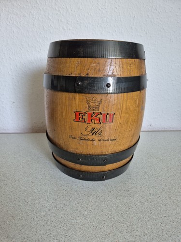 Eku bier holzfass mit aufdruck - bier,